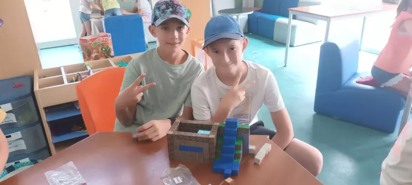  - Galerie JUILLET 2025 "pareil/pas pareil"