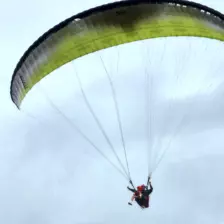 Centre de Velay Ouest (Loudes) - Vacances - Galerie Parachute Ados