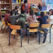 Centre de Bains & Solignac - Mercredis - Galerie Les vers de terres