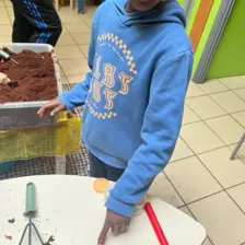 Centre de Bains & Solignac - Mercredis - Galerie Les vers de terres