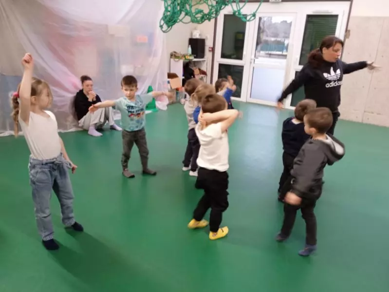 Centre de Velay Ouest (Allègre - Saint Paulien) - Vacances - Galerie Le jour je bouge, la nuit je rêve février 2026