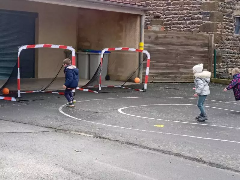 Centre de Velay Ouest (Allègre - Saint Paulien) - Vacances - Galerie Le jour je bouge, la nuit je rêve février 2026