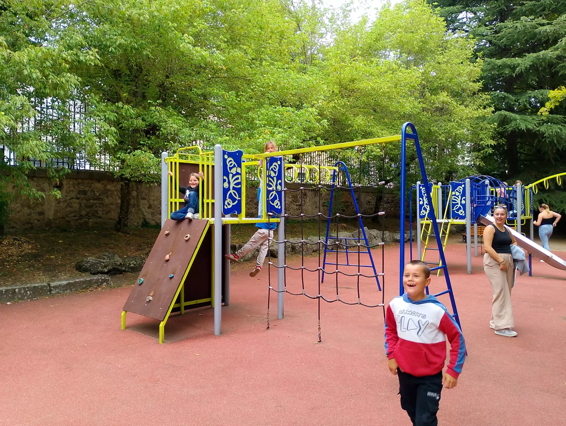 Centre de Saugues - Vacances - Galerie Vacances été 2025