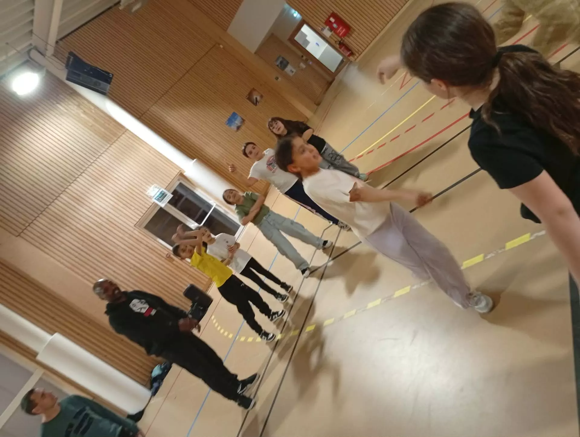 Centre de Vals Prés le Puy - Périscolaire - Galerie Break dance