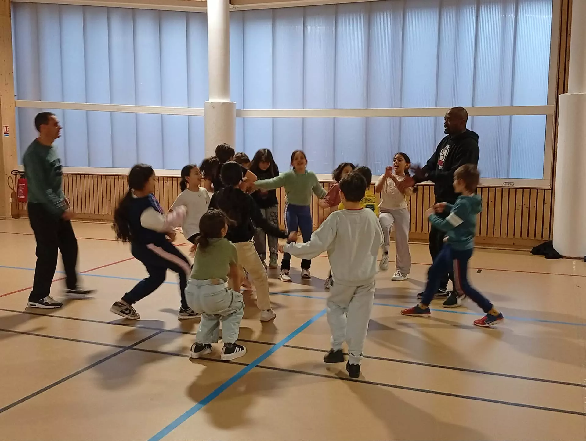 Centre de Vals Prés le Puy - Périscolaire - Galerie Break dance