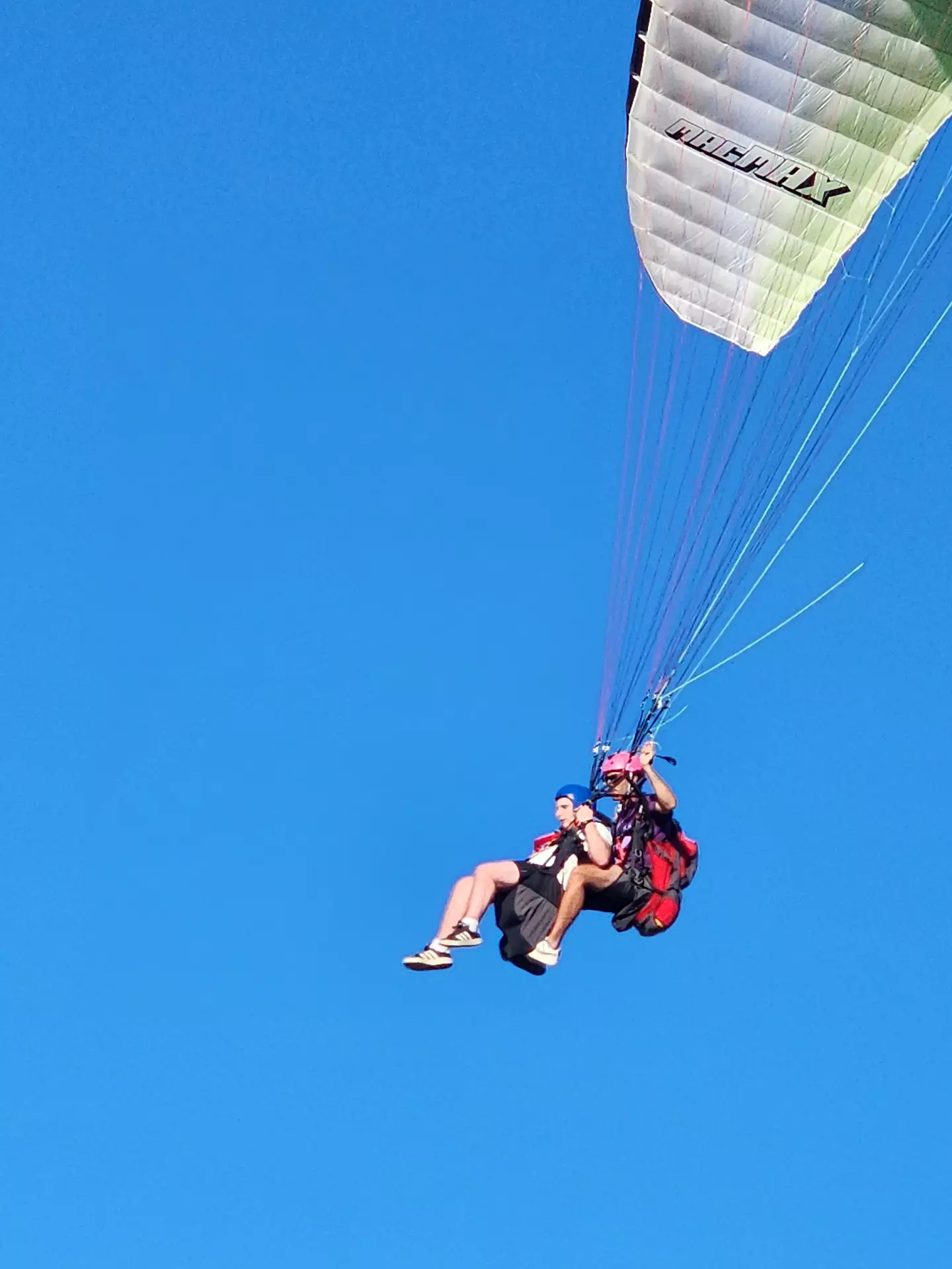 Centre de Velay Ouest (Loudes) - Vacances - Galerie Parachute Ados