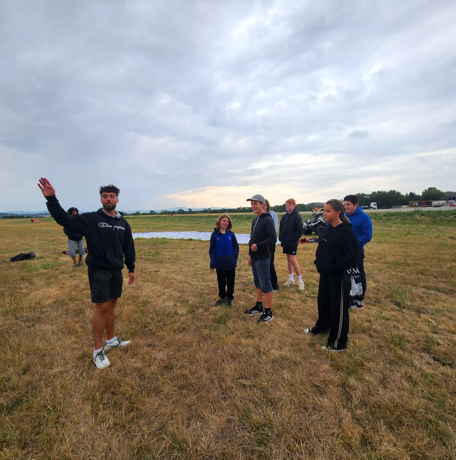 Centre de Velay Ouest (Loudes) - Vacances - Galerie Parachute Ados