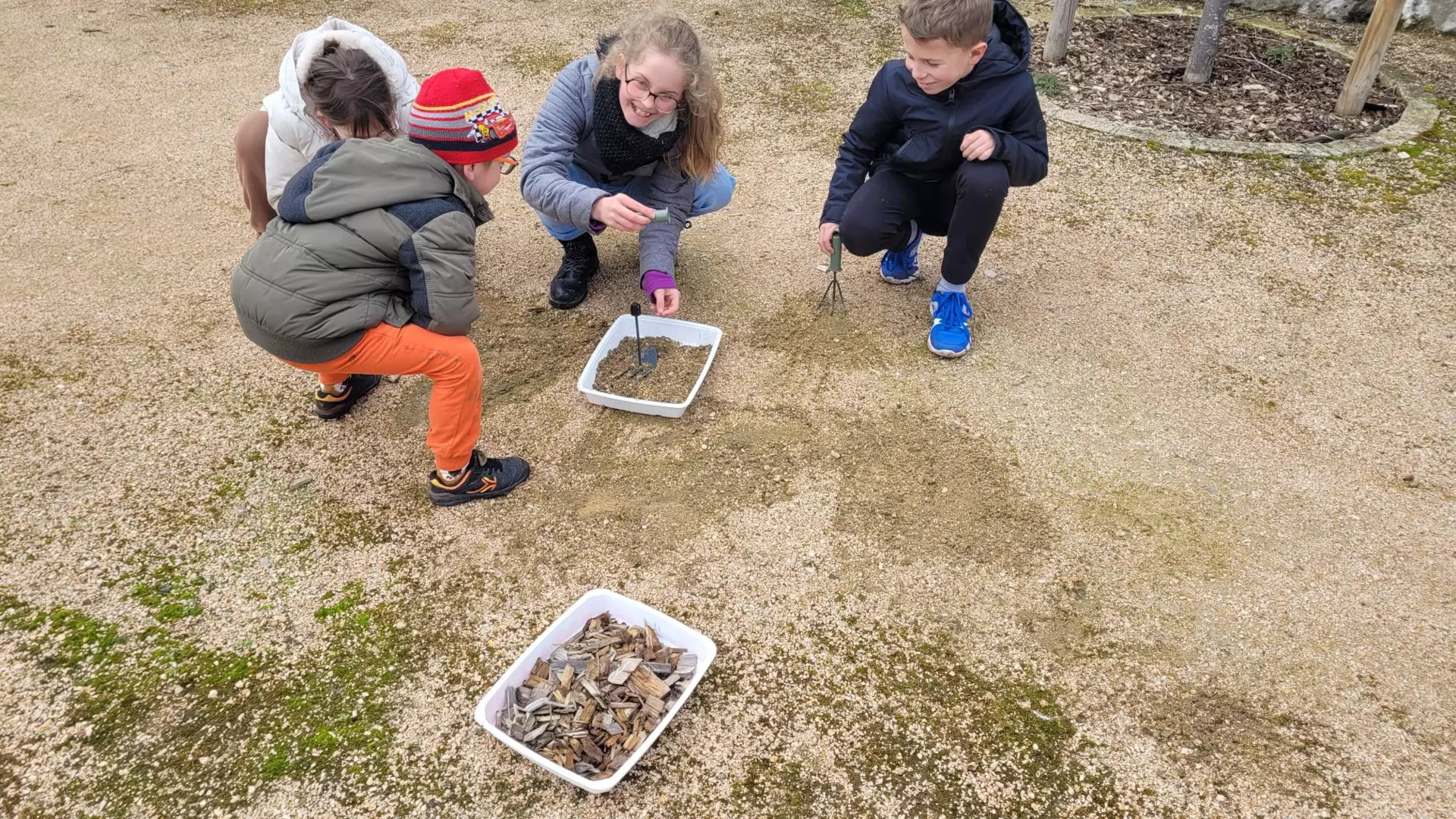 Centre de Bains & Solignac - Mercredis - Galerie Les vers de terres