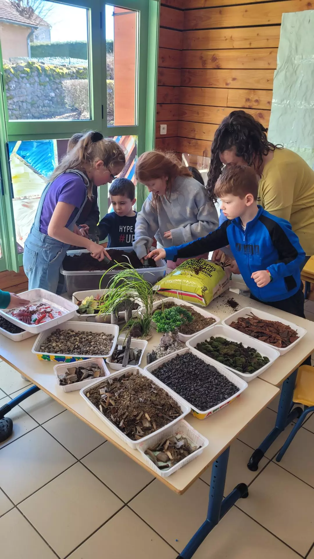 Centre de Bains & Solignac - Mercredis - Galerie Les vers de terres