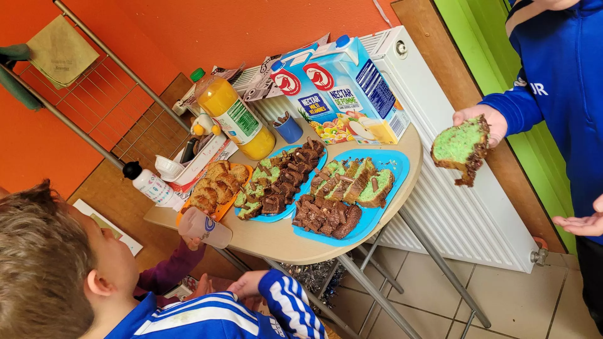 Centre de Bains & Solignac - Mercredis - Galerie Les vers de terres