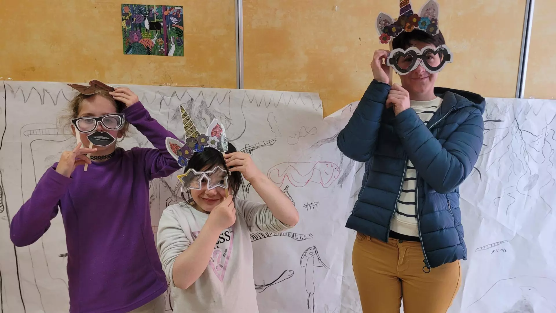 Centre de Bains & Solignac - Mercredis - Galerie Les vers de terres