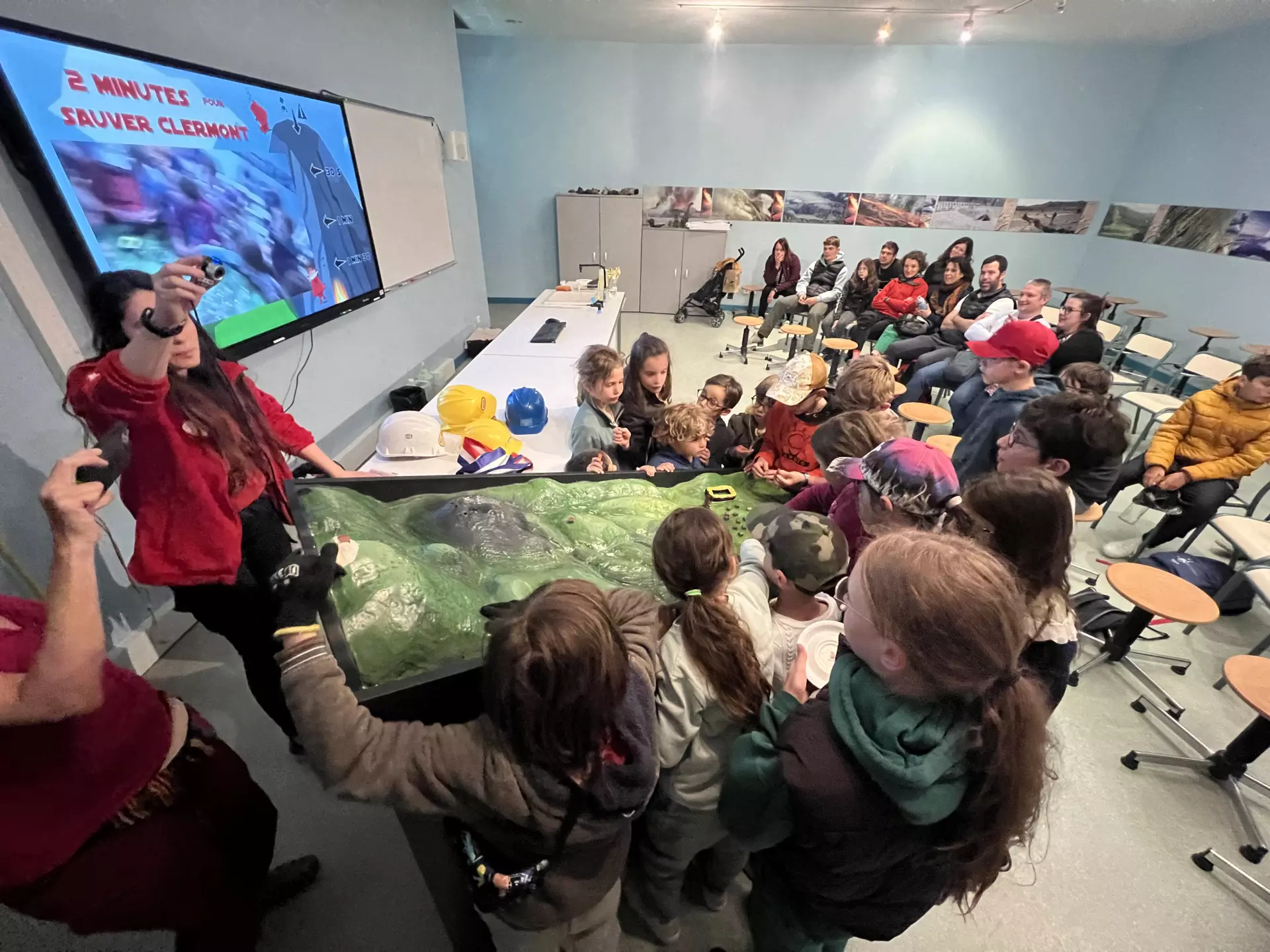 Centre de Langeac (Val Fleuri) - Vacances - Galerie Camps "Volcans & Minéraux"
