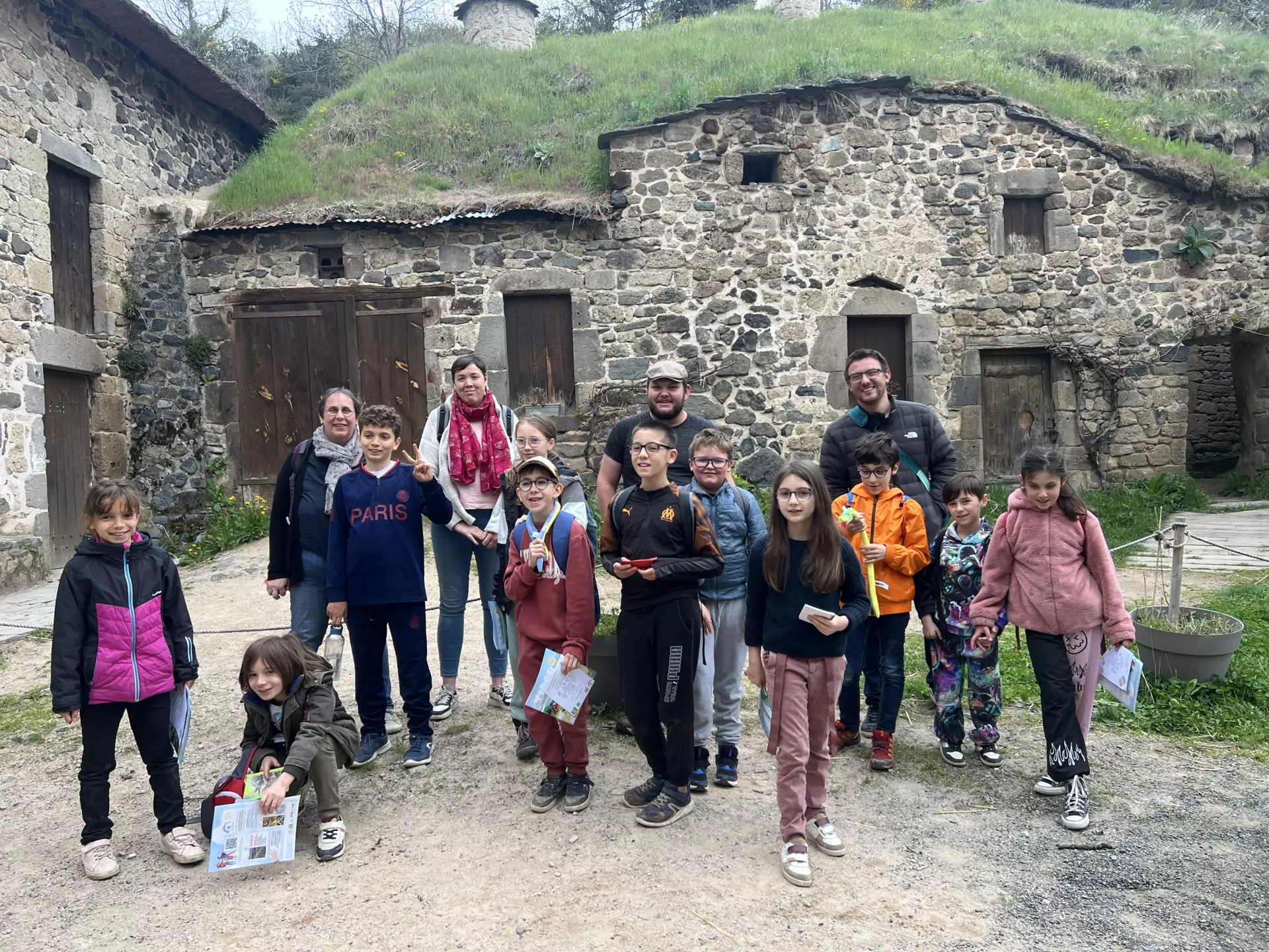 Centre de Langeac (Val Fleuri) - Vacances - Galerie Camps "Volcans & Minéraux"