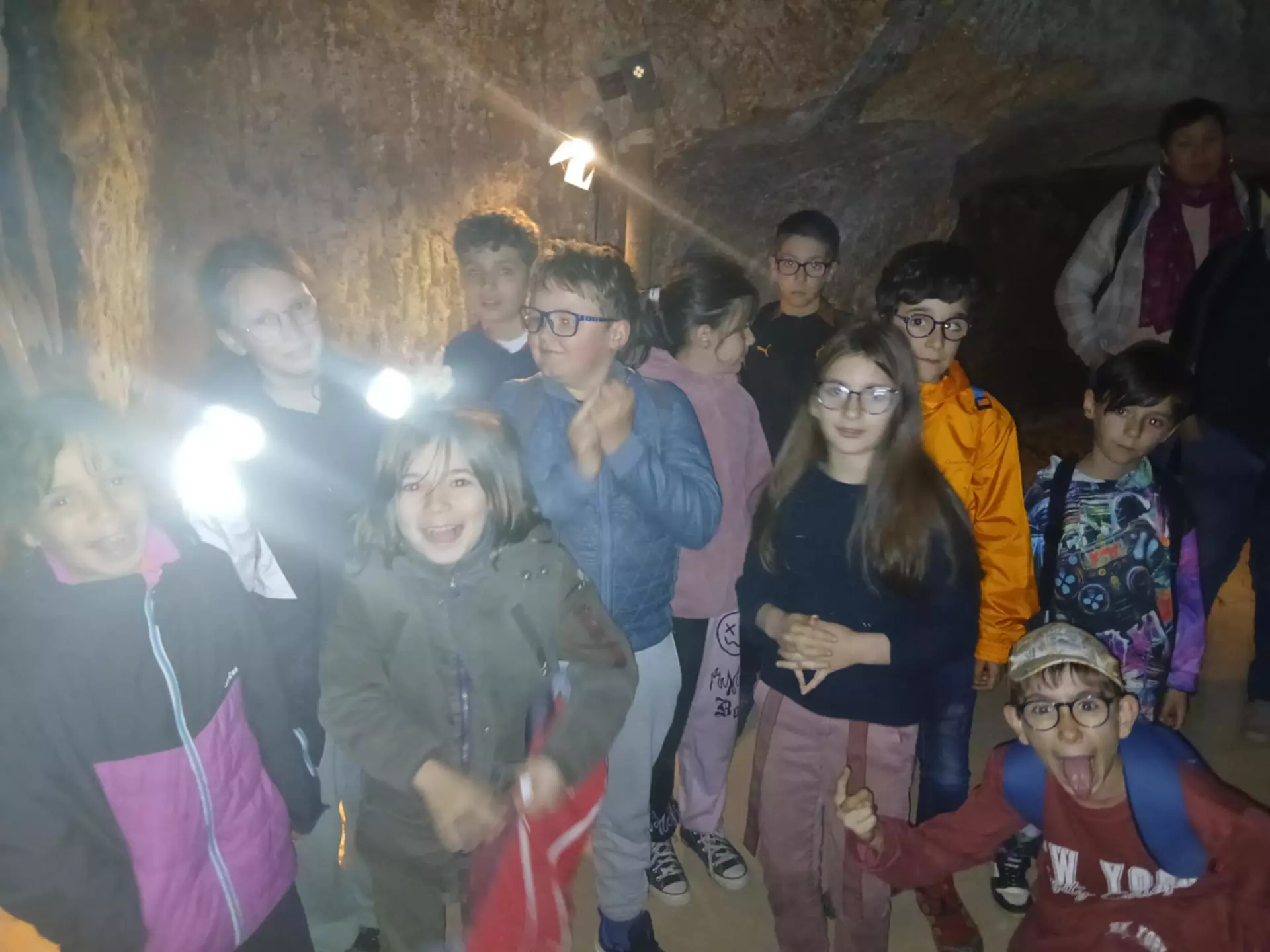 Centre de Langeac (Val Fleuri) - Vacances - Galerie Camps "Volcans & Minéraux"